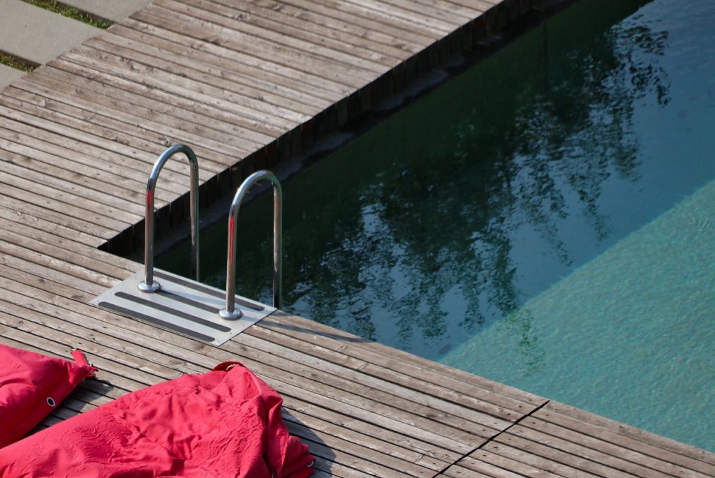 Pool Swimming Pool Water Reflection  - planet_fox / Pixabay